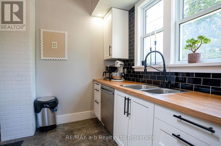 671-henry-street-woodstock-woodstock-south-12 at 671 Henry Street, Woodstock (Woodstock - South)