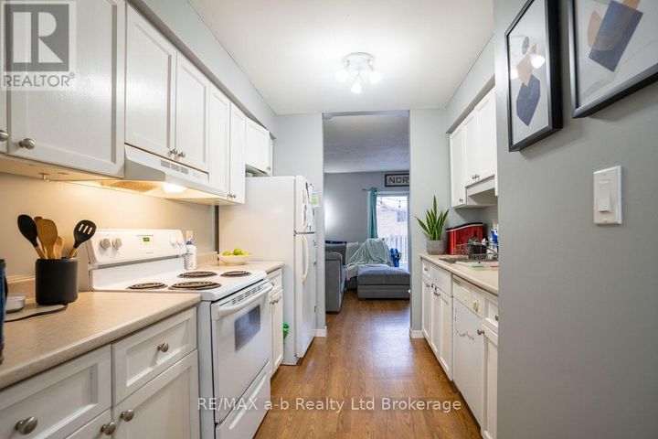 27-10-dufferin-street-norwich-norwich-town-05 at 27 - 10 Dufferin Street, Norwich (Norwich Town)