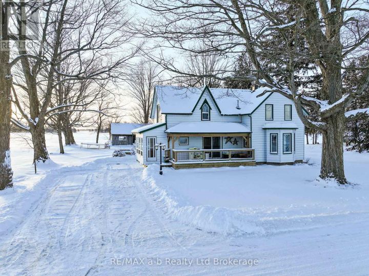 312895-dereham-line-south-west-oxford-dereham-centre-02 at 312895 Dereham Line, South-West Oxford (Dereham Centre)