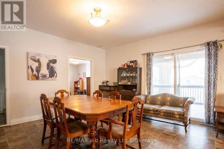 312895-dereham-line-south-west-oxford-dereham-centre-08 at 312895 Dereham Line, South-West Oxford (Dereham Centre)