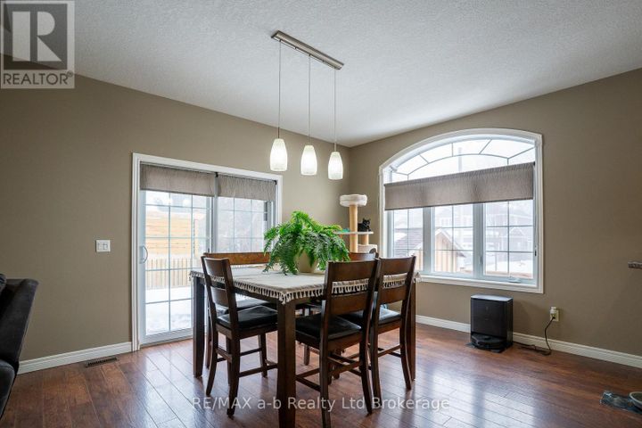 7-irving-drive-norwich-town-norwich-04 at 7 Irving Drive, Norwich Town, Norwich