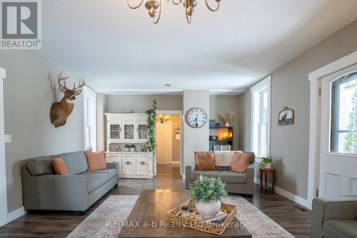 405094-beaconsfield-road-rural-norwich-norwich-06 at 405094 Beaconsfield Road, Rural Norwich, Norwich