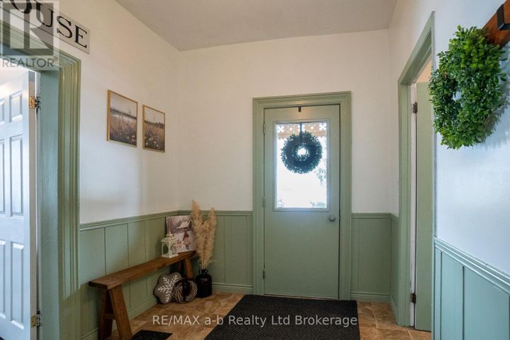 405094-beaconsfield-road-rural-norwich-norwich-09 at 405094 Beaconsfield Road, Rural Norwich, Norwich