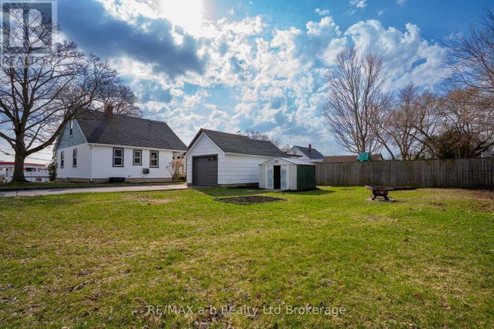 7-ball-street-tillsonburg-tillsonburg-03 at 7 Ball Street, Tillsonburg