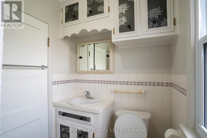 7-ball-street-tillsonburg-tillsonburg-11 at 7 Ball Street, Tillsonburg