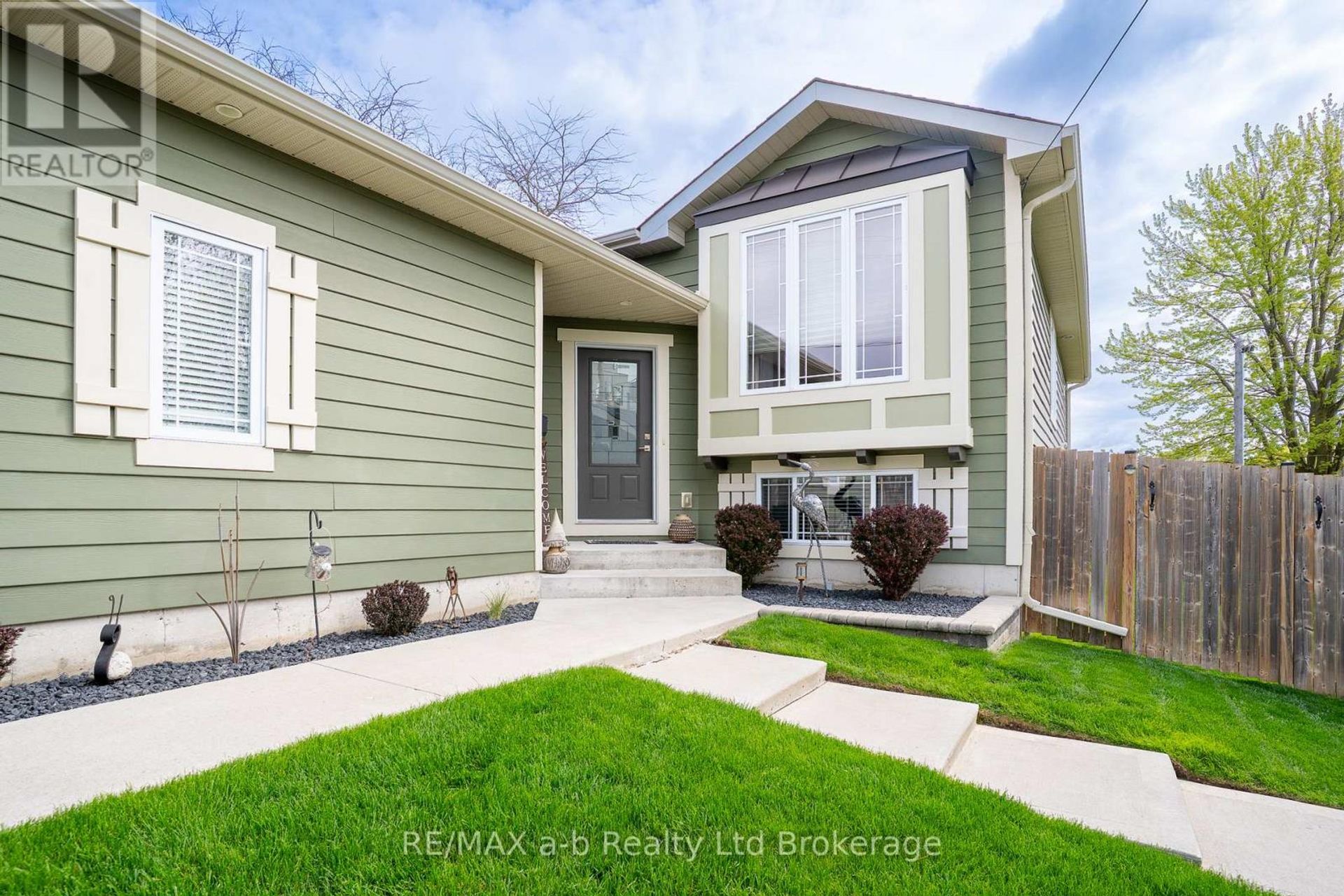 136 Maple Lane, Tillsonburg 