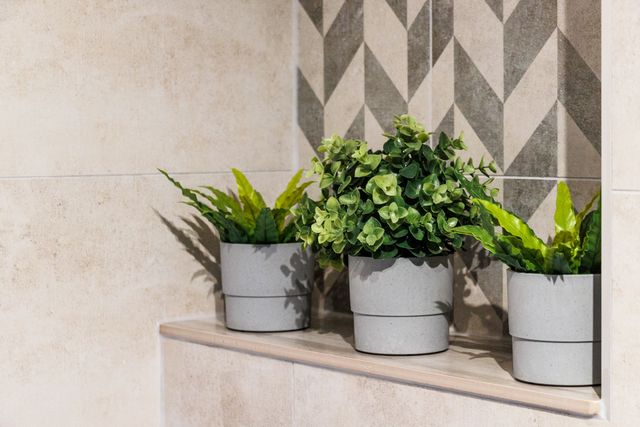Main Bathroom at 23711 132 Avenue, Maple Ridge