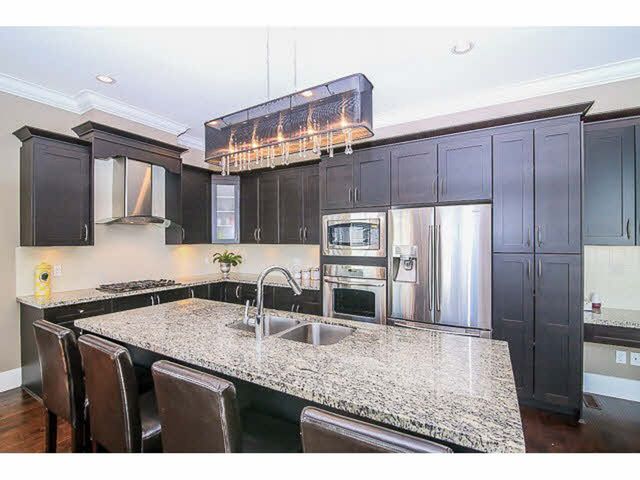 00b4505212e33d96d168a704a868cd56 at 2453 163rd Street, South Surrey White Rock