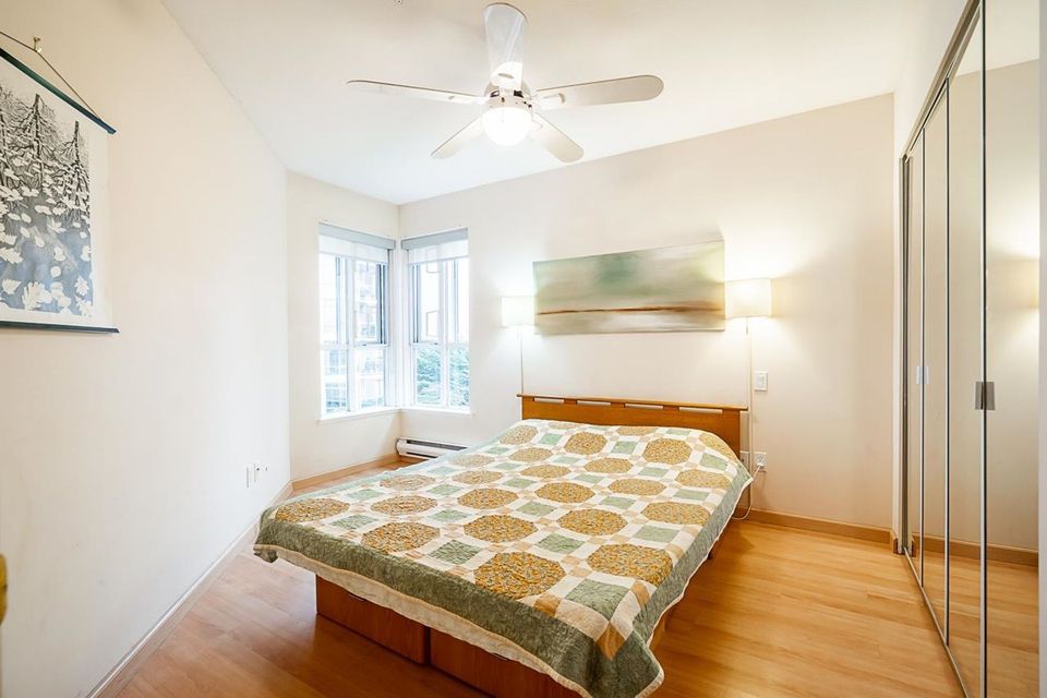 155-e-3rd-street-lower-lonsdale-north-vancouver-05 at 404 - 155 E 3rd Street, Lower Lonsdale, North Vancouver