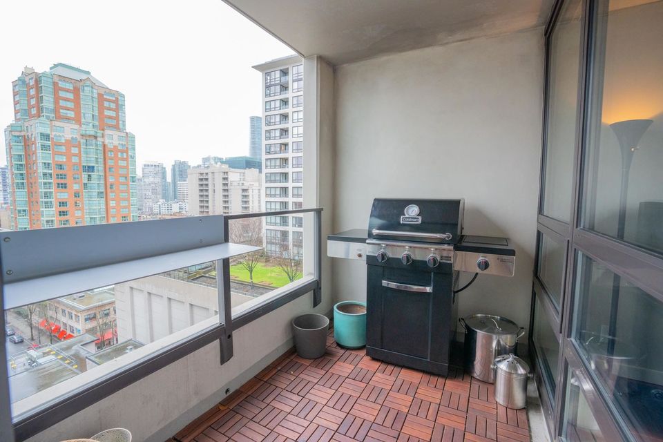 938-smithe-street-downtown-vw-vancouver-west-10 at 1507 - 938 Smithe Street, Downtown VW, Vancouver West