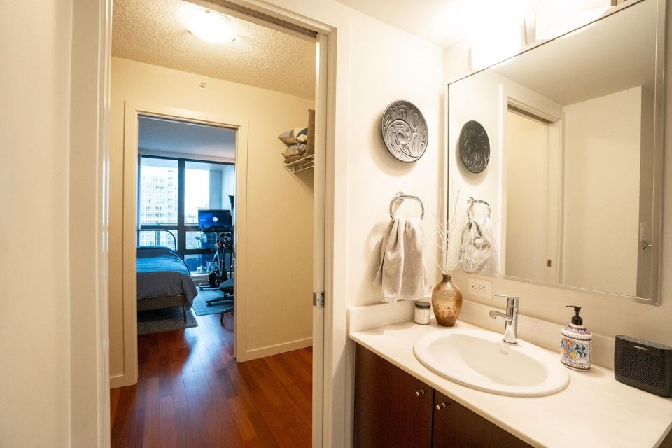 938-smithe-street-downtown-vw-vancouver-west-23 at 1507 - 938 Smithe Street, Downtown VW, Vancouver West