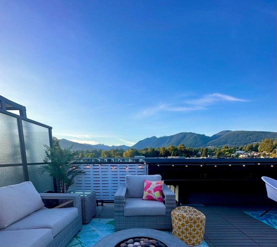 719-w-3rd-street-harbourside-north-vancouver-02 at 606 - 719 W 3rd Street, Harbourside, North Vancouver