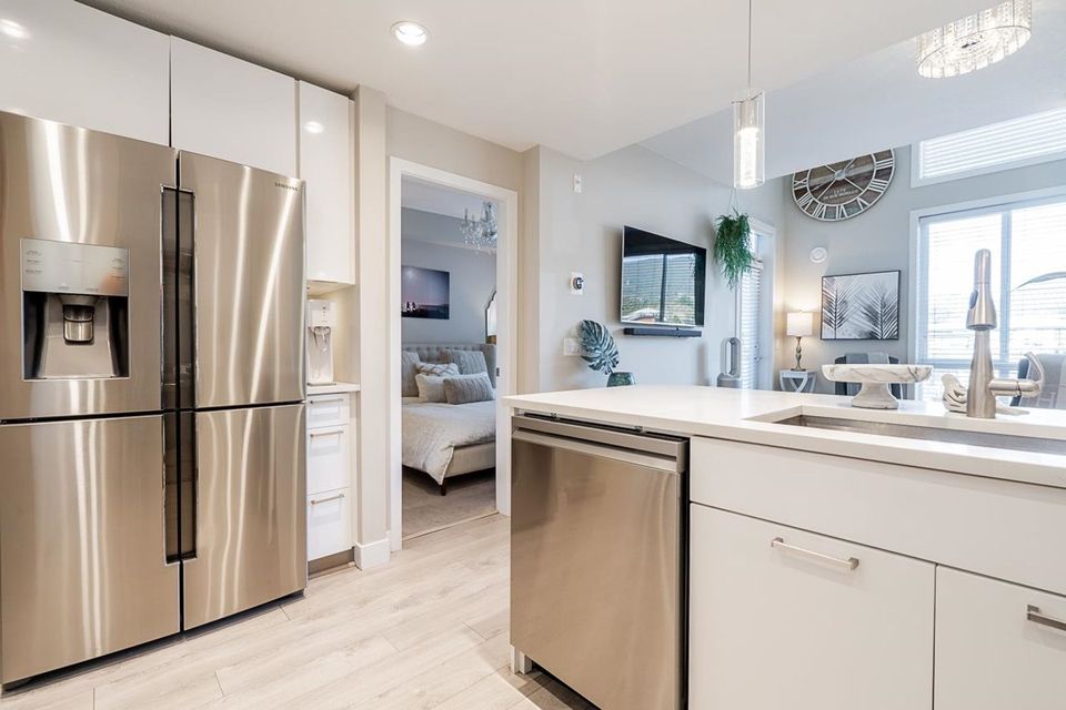 719-w-3rd-street-harbourside-north-vancouver-10 at 606 - 719 W 3rd Street, Harbourside, North Vancouver