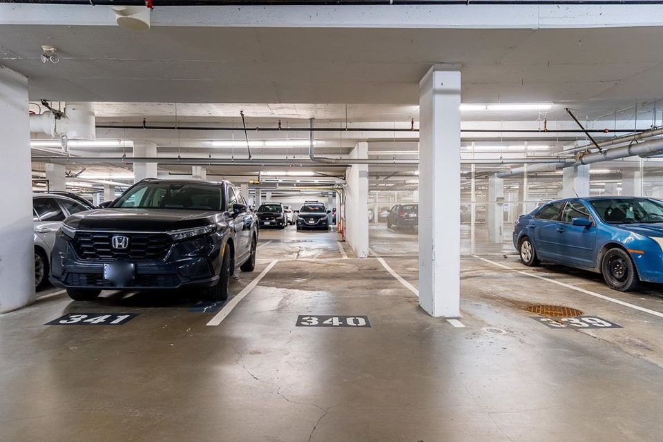 719-w-3rd-street-harbourside-north-vancouver-37 at 606 - 719 W 3rd Street, Harbourside, North Vancouver