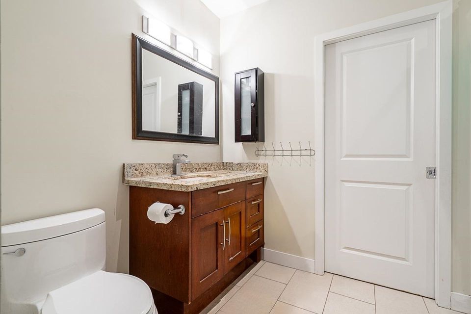 116-w-23rd-street-central-lonsdale-north-vancouver-08 at 107 - 116 W 23rd Street, Central Lonsdale, North Vancouver