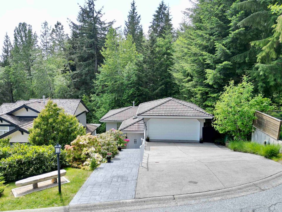 4275-st-pauls-avenue-upper-lonsdale-north-vancouver-04 at 4275 St. Pauls Avenue, Upper Lonsdale, North Vancouver