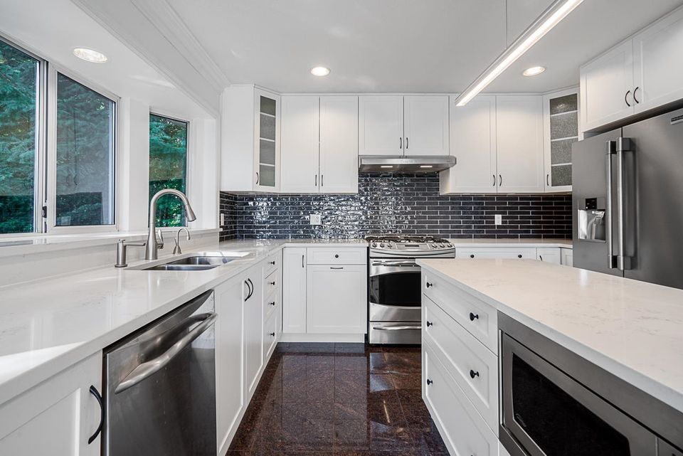 4275-st-pauls-avenue-upper-lonsdale-north-vancouver-14 at 4275 St. Pauls Avenue, Upper Lonsdale, North Vancouver