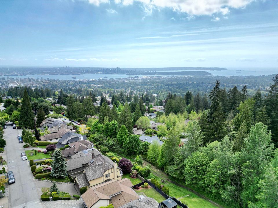 4275-st-pauls-avenue-upper-lonsdale-north-vancouver-36 at 4275 St. Pauls Avenue, Upper Lonsdale, North Vancouver