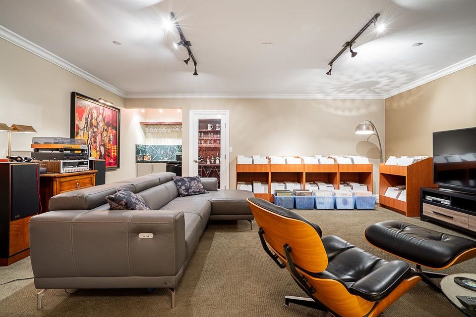 1295-clyde-avenue-ambleside-west-vancouver-25 at 1295 Clyde Avenue, Ambleside, West Vancouver