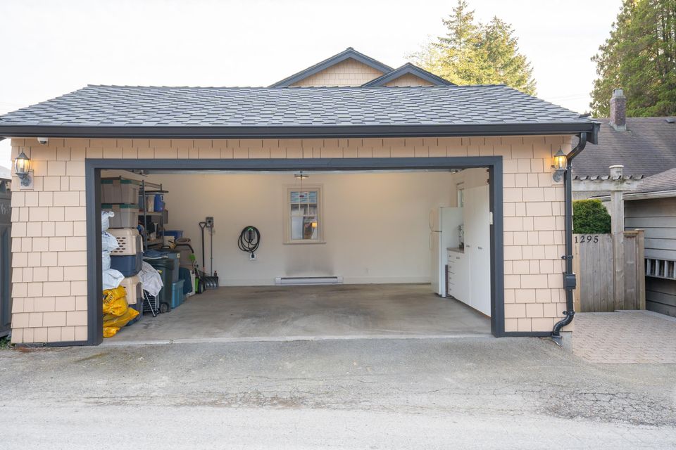 1295-clyde-avenue-ambleside-west-vancouver-31 at 1295 Clyde Avenue, Ambleside, West Vancouver