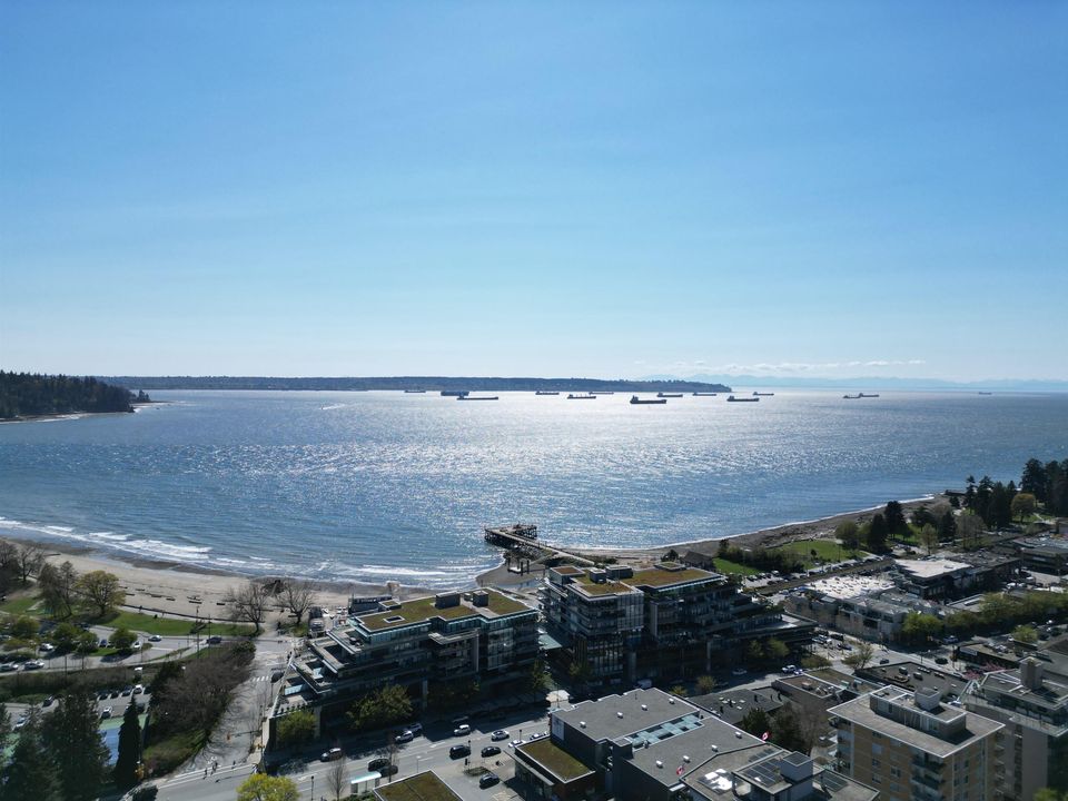 1295-clyde-avenue-ambleside-west-vancouver-36 at 1295 Clyde Avenue, Ambleside, West Vancouver