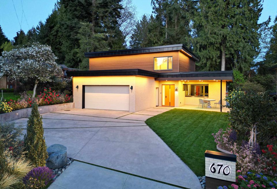 670-st-ives-crescent-delbrook-north-vancouver-02 at 670 St. Ives Crescent, Delbrook, North Vancouver
