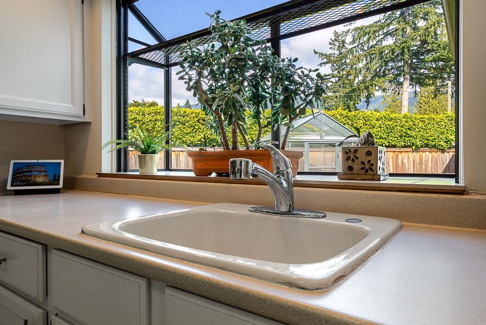 2940-colwood-drive-edgemont-north-vancouver-09 at 2940 Colwood Drive, Edgemont, North Vancouver