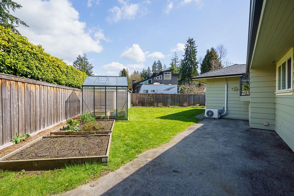 2940-colwood-drive-edgemont-north-vancouver-17 at 2940 Colwood Drive, Edgemont, North Vancouver