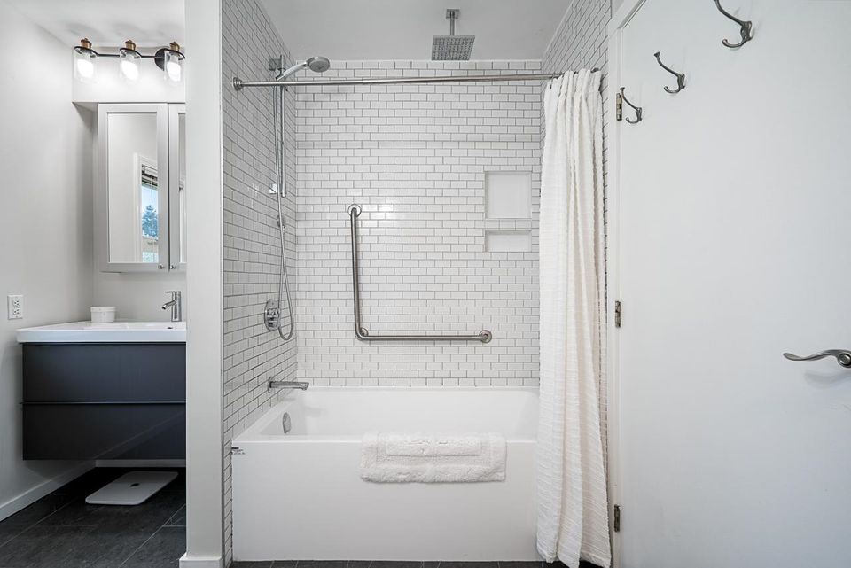 2940-colwood-drive-edgemont-north-vancouver-22 at 2940 Colwood Drive, Edgemont, North Vancouver