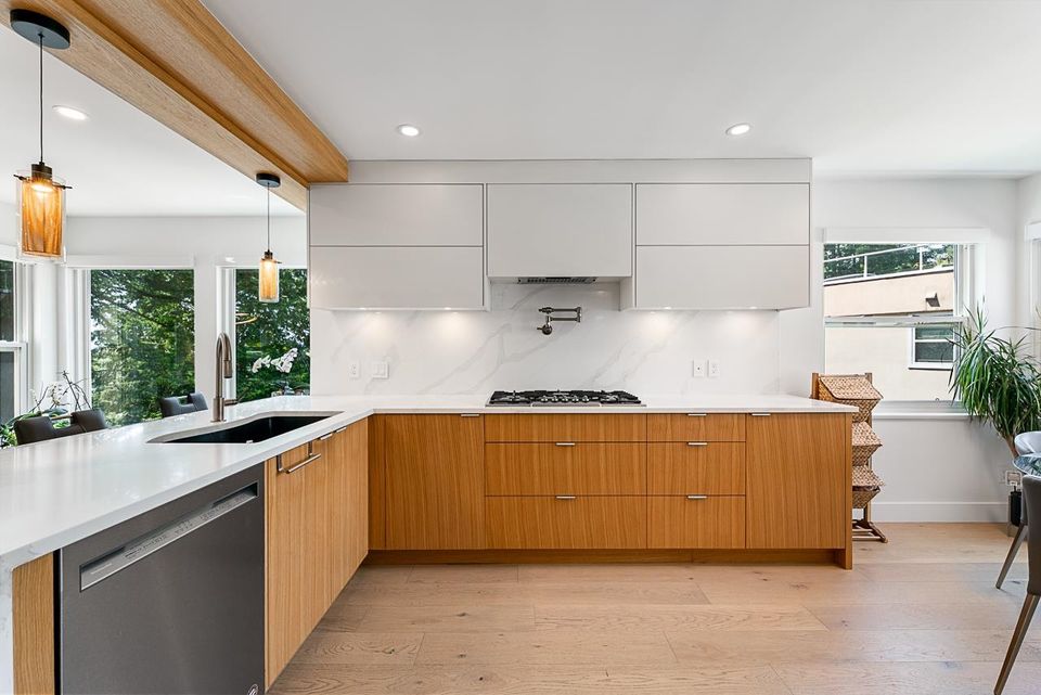 2425-edgemont-boulevard-mosquito-creek-north-vancouver-12 at 11 - 2425 Edgemont Boulevard, Mosquito Creek, North Vancouver