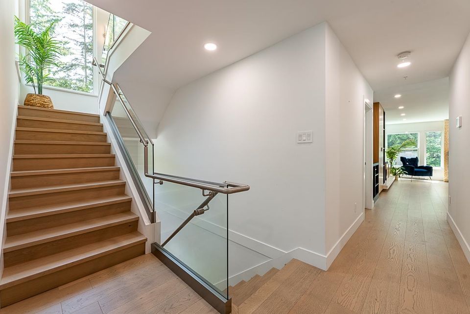 2425-edgemont-boulevard-mosquito-creek-north-vancouver-16 at 11 - 2425 Edgemont Boulevard, Mosquito Creek, North Vancouver