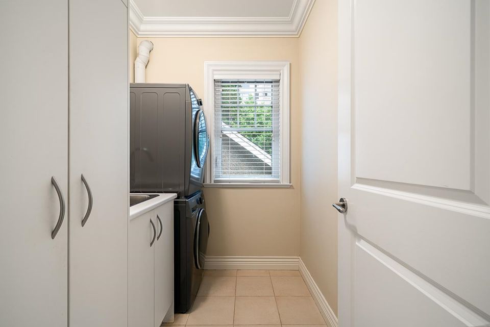 1295-clyde-avenue-ambleside-west-vancouver-28 at 1295 Clyde Avenue, Ambleside, West Vancouver