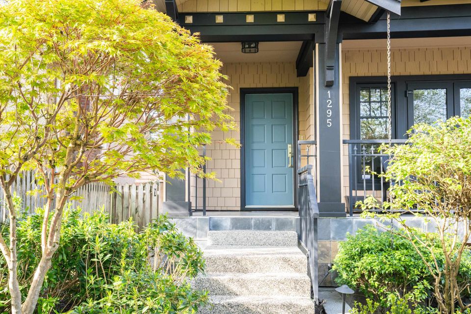 1295-clyde-avenue-ambleside-west-vancouver-29 at 1295 Clyde Avenue, Ambleside, West Vancouver