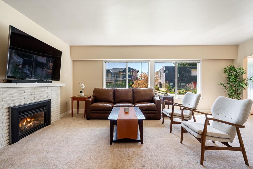 2940-colwood-drive-edgemont-north-vancouver-06 at 2940 Colwood Drive, Edgemont, North Vancouver