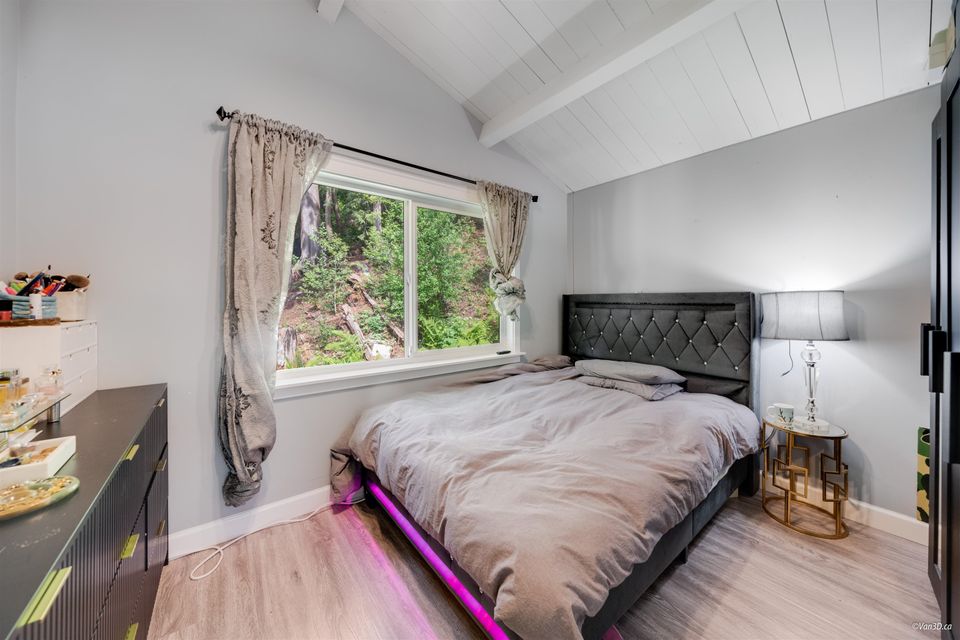 3870-emerald-drive-edgemont-north-vancouver-17 at 3870 Emerald Drive, Edgemont, North Vancouver