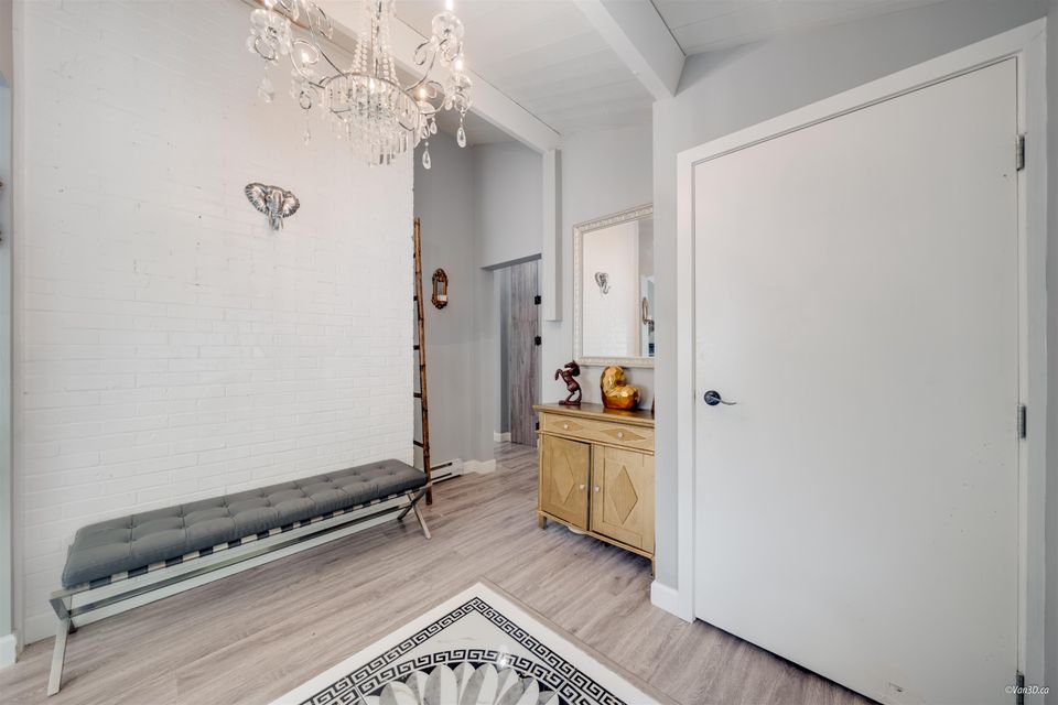 3870-emerald-drive-edgemont-north-vancouver-20 at 3870 Emerald Drive, Edgemont, North Vancouver