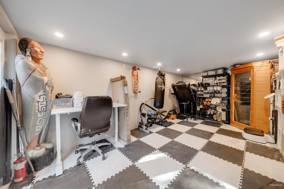 3870-emerald-drive-edgemont-north-vancouver-36 at 3870 Emerald Drive, Edgemont, North Vancouver