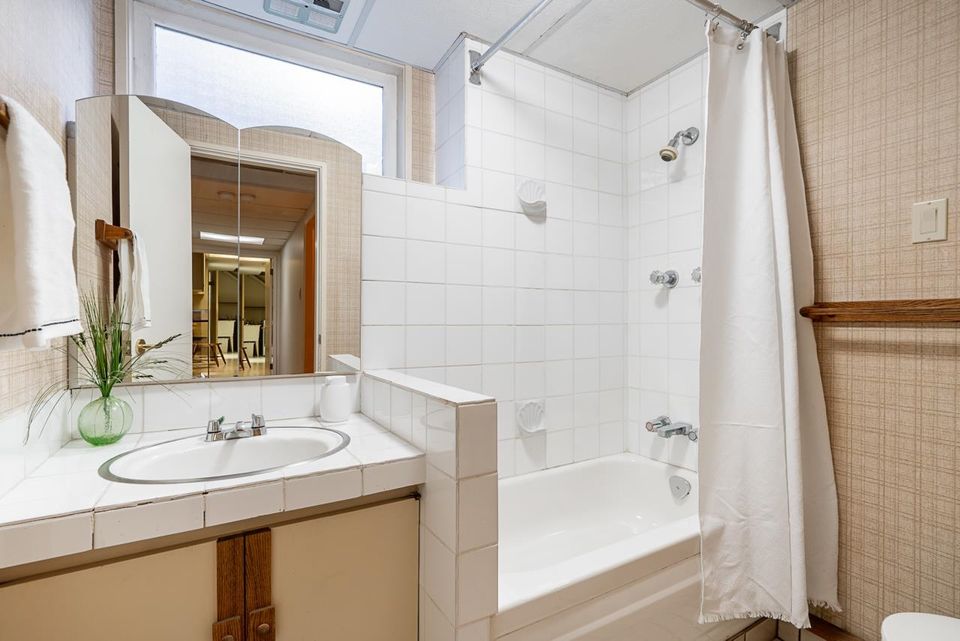 4695-mapleridge-drive-canyon-heights-nv-north-vancouver-28 at 4695 Mapleridge Drive, Canyon Heights NV, North Vancouver