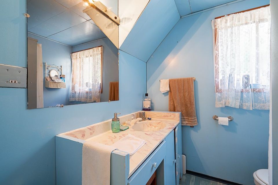 2212-old-dollarton-road-seymour-nv-north-vancouver-28 at 2212 Old Dollarton Road, Seymour NV, North Vancouver