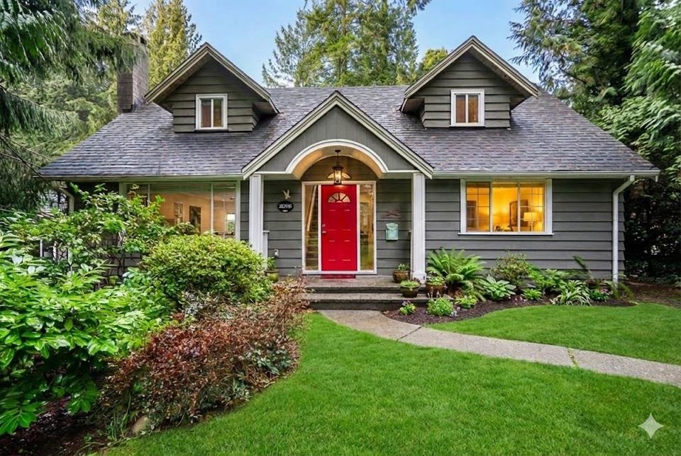 2266-swinburne-avenue-seymour-nv-north-vancouver-01 at 2266 Swinburne Avenue, Seymour NV, North Vancouver