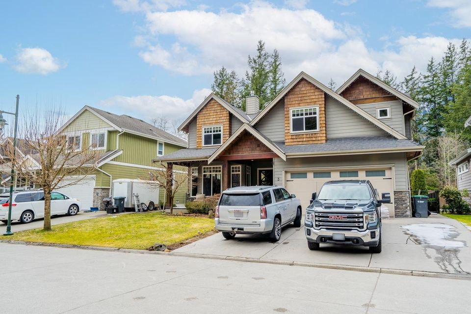 1355-depot-road-brackendale-squamish-02 at 3 - 1355 Depot Road, Brackendale, Squamish