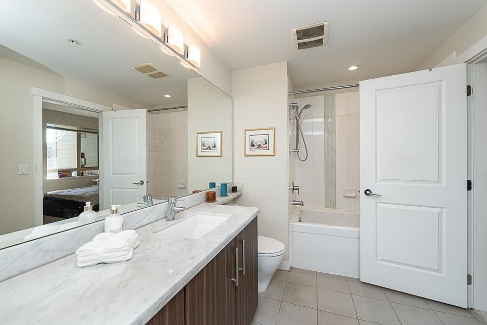 159-w-22nd-street-central-lonsdale-north-vancouver-12 at 311 - 159 W 22nd Street, Central Lonsdale, North Vancouver