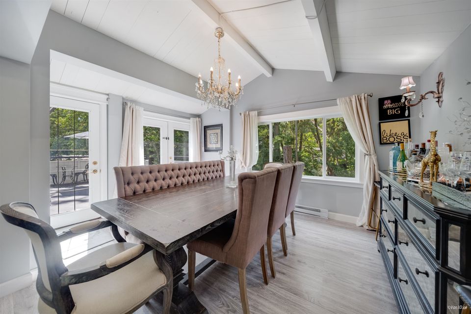 3870-emerald-drive-edgemont-north-vancouver-11 at 3870 Emerald Drive, Edgemont, North Vancouver