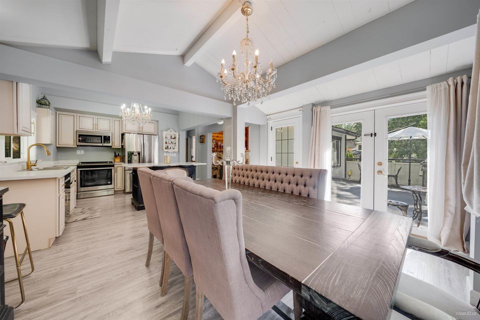 3870-emerald-drive-edgemont-north-vancouver-14 at 3870 Emerald Drive, Edgemont, North Vancouver