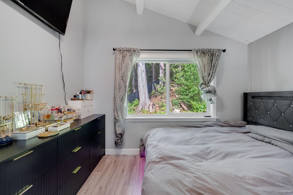 3870-emerald-drive-edgemont-north-vancouver-16 at 3870 Emerald Drive, Edgemont, North Vancouver