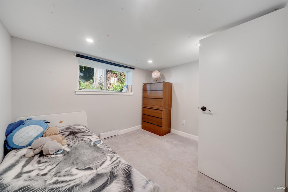 3870-emerald-drive-edgemont-north-vancouver-28 at 3870 Emerald Drive, Edgemont, North Vancouver