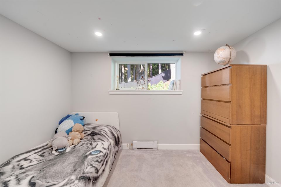 3870-emerald-drive-edgemont-north-vancouver-29 at 3870 Emerald Drive, Edgemont, North Vancouver