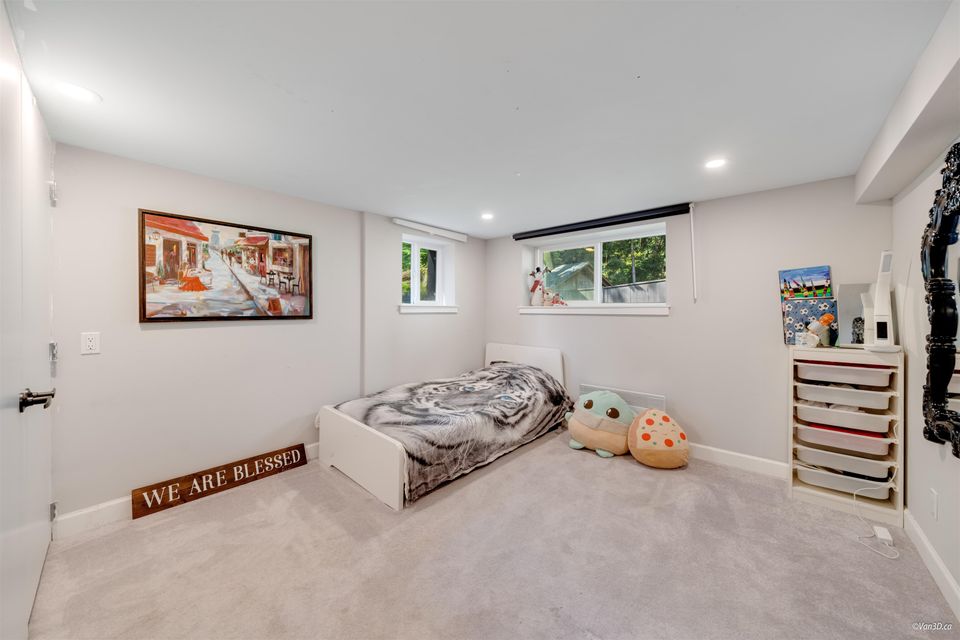 3870-emerald-drive-edgemont-north-vancouver-31 at 3870 Emerald Drive, Edgemont, North Vancouver