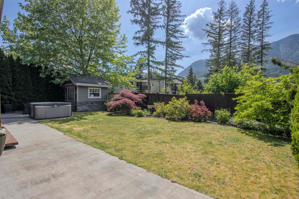 1355-depot-road-brackendale-squamish-06 at 3 - 1355 Depot Road, Brackendale, Squamish