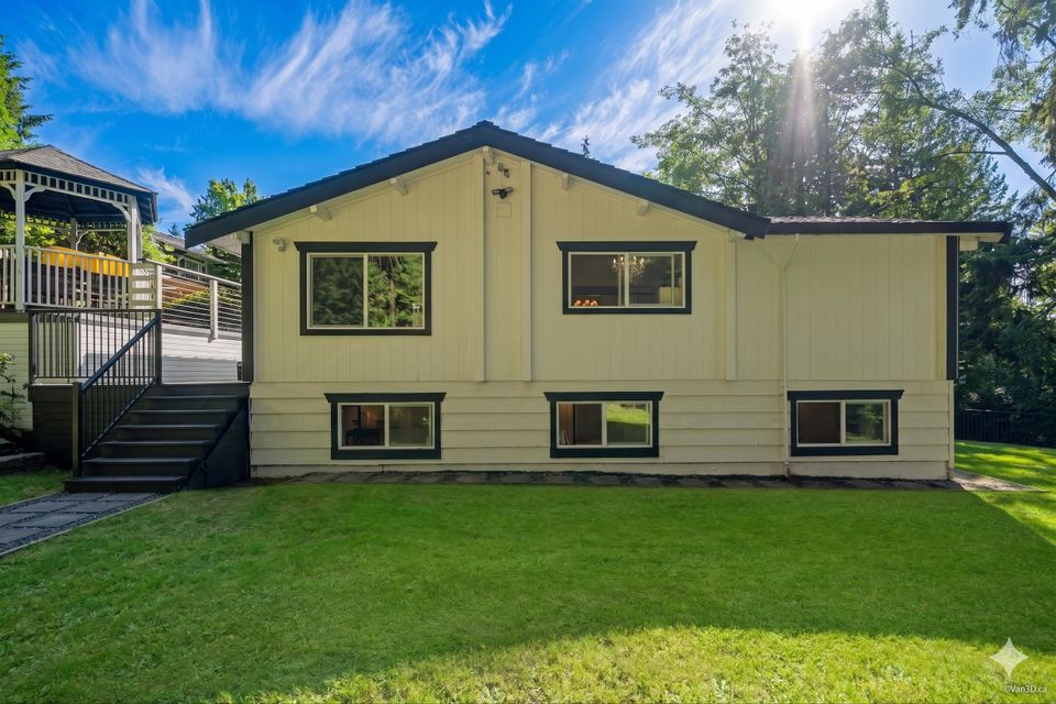 3870-emerald-drive-edgemont-north-vancouver-14 at 3870 Emerald Drive, Edgemont, North Vancouver